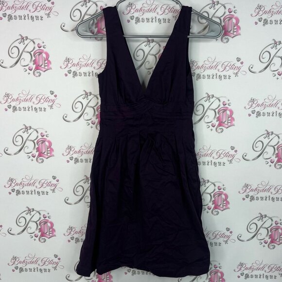 Kamiseta dress mini Vneck royal purple Chic Deep Purple V-Neck Mini Dress - Picture 1 of 9